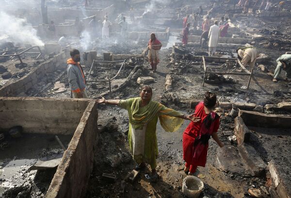 После пожара в трущобах Карачи. - Sputnik Абхазия