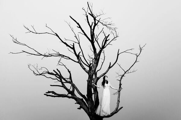 Работа южноафриканского фотографа Ruan Redelinghuys, победившая в категории ENGAGEMENT / NON WEDDING. - Sputnik Абхазия