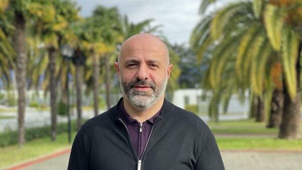 Агрба о новогоднем турпотоке в Абхазию: спрос есть  - Sputnik Абхазия