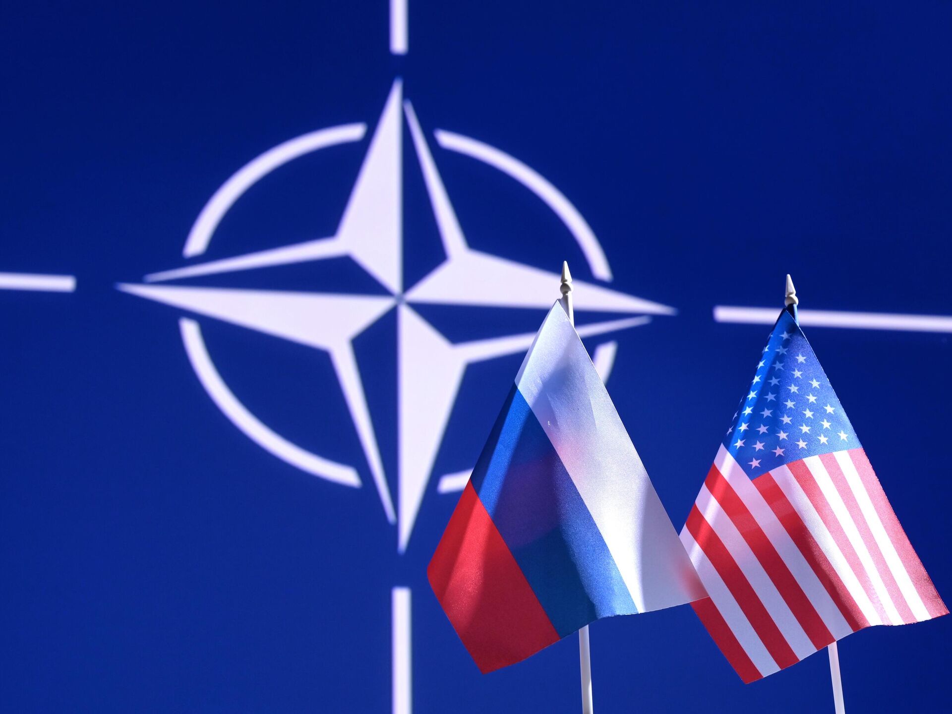 Россия против сша нато. Флаг НАТО 2022. Флаг НАТО И России. Североатлантический Союз НАТО. Флаг ООН И НАТО.