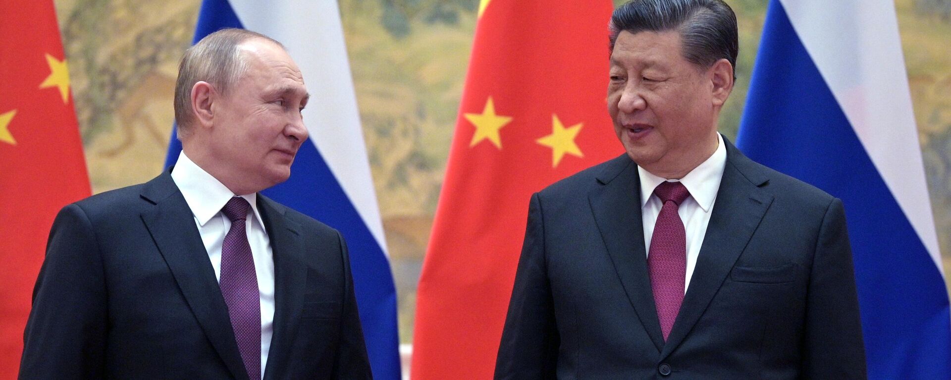 Президент России Владимир Путин и председатель КНР Си Цзиньпин подписали совместное заявление  - Sputnik Абхазия, 1920, 04.02.2022