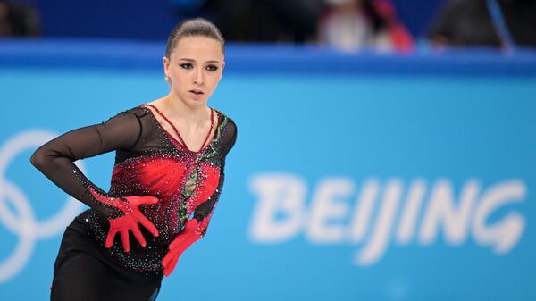 Российская спортсменка Камила Валиева выступает на командных соревнованиях по фигурному катанию на зимних Олимпийских играх в Пекине - Sputnik Абхазия