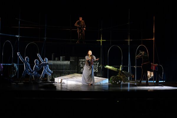 В Абхазском драматическом театре прошел пресс-показ спектакля &quot;Сариа&quot;. - Sputnik Абхазия
