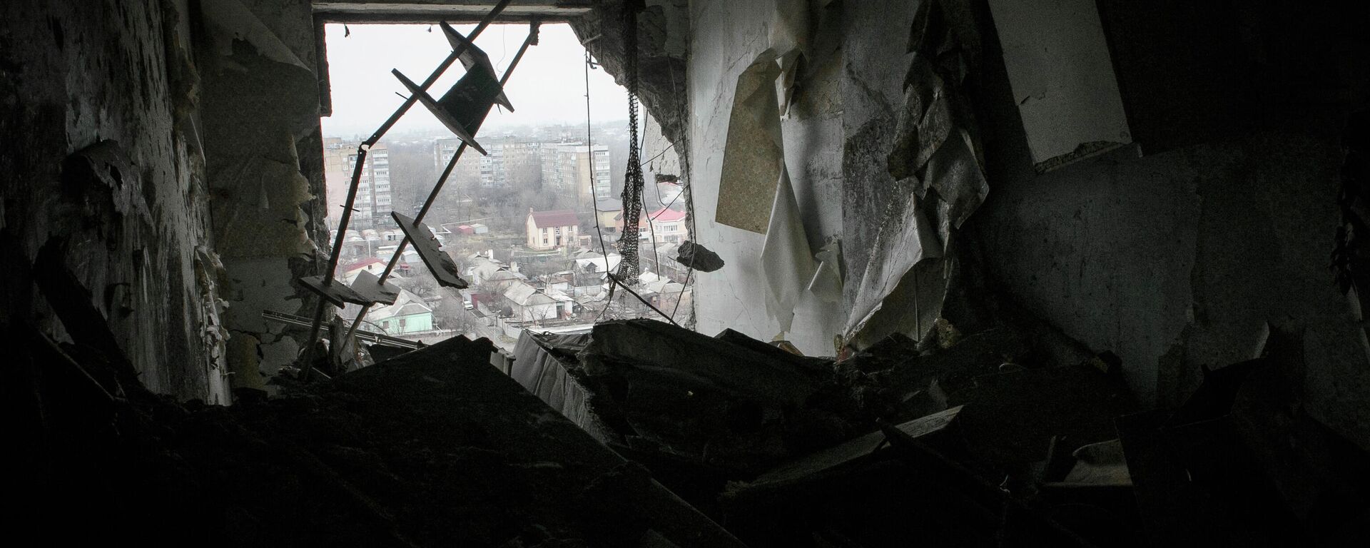 Последствия обстрелов в Донецке - Sputnik Абхазия, 1920, 28.02.2022