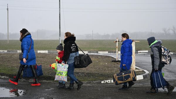 Беженцы из Украины прибыли в РФ - Sputnik Аҧсны