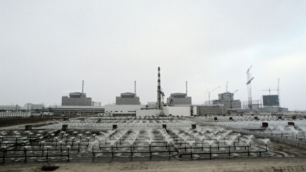 Панорама строительства Запорожской атомной электростанции. Сданы в эксплуатацию три энергоблока. Сооружаются четвертый и пятый (на снимке справа). - Sputnik Абхазия