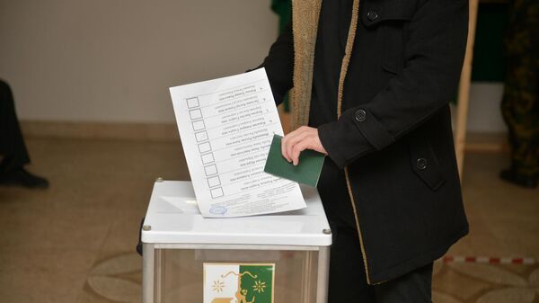 Голосование на выборах в Парламент Абхазии - Sputnik Абхазия