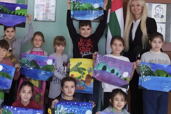 Рисунки детей из Пицунды представили на международной выставке в Марокко  - Sputnik Абхазия