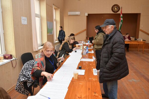 Избиратели проявили активность на выборах депутатов. - Sputnik Абхазия