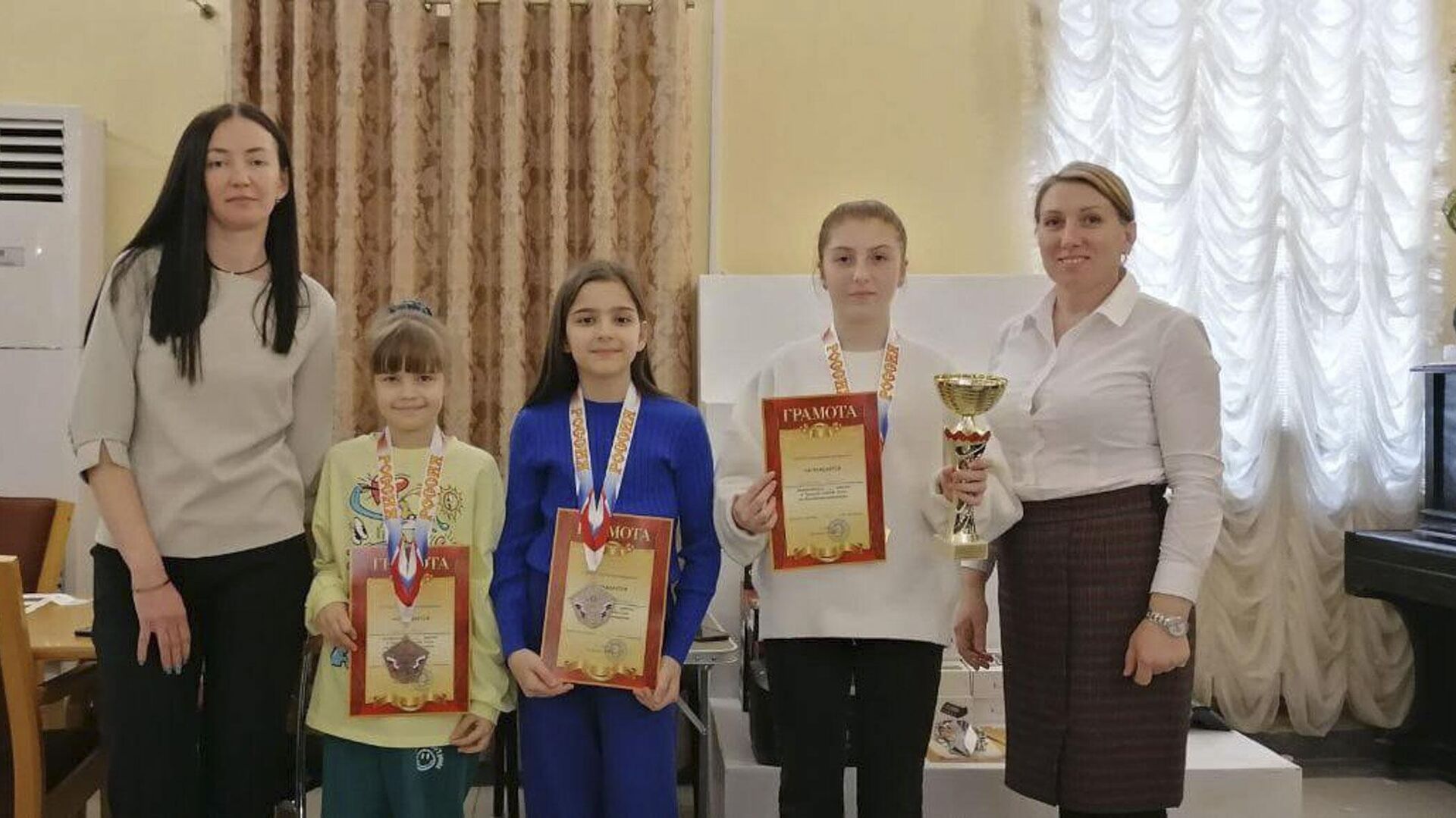 Шахматистке из Гудауты присвоили второй юношеский спортивный разряд в России  - Sputnik Абхазия, 1920, 28.03.2022