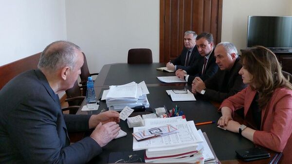 В кабмине обсудили механизм и сроки выплат гражданам, пострадавшим от стихийных бедствий  - Sputnik Абхазия
