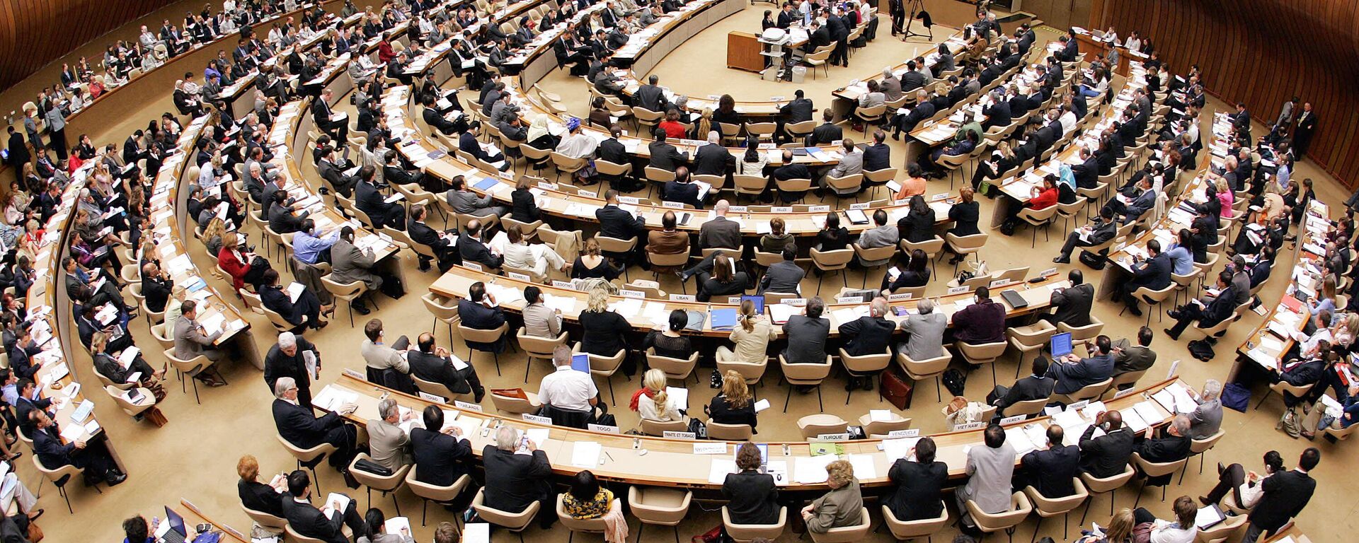 Зал заседаний, где проходит вторая сессия Совета по правам человека - Sputnik Абхазия, 1920, 07.04.2022