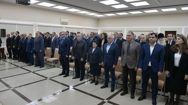 В Сухуме прошло первое заседание Парламента Абхазии седьмого созыва. - Sputnik Абхазия