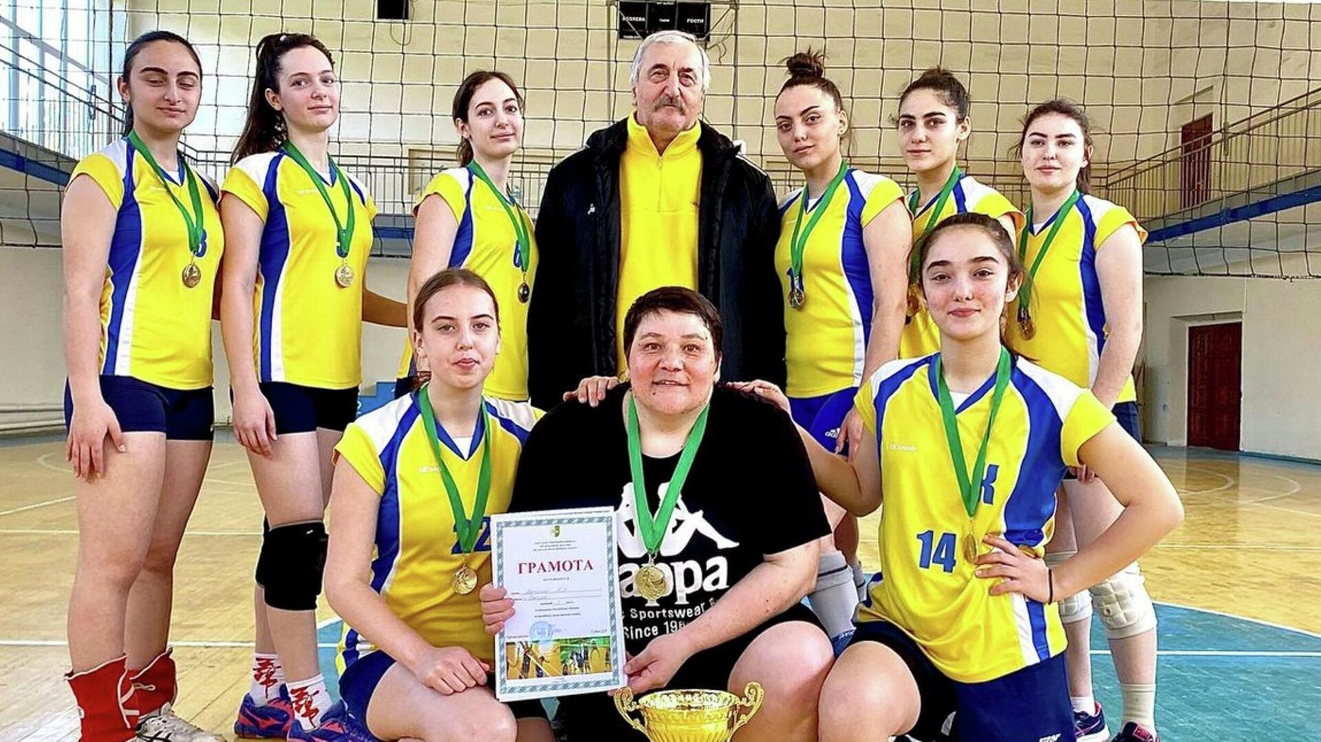 Команда из Гагры стала чемпионом Абхазии по волейболу среди женских команд - Sputnik Аҧсны, 1920, 16.04.2022
