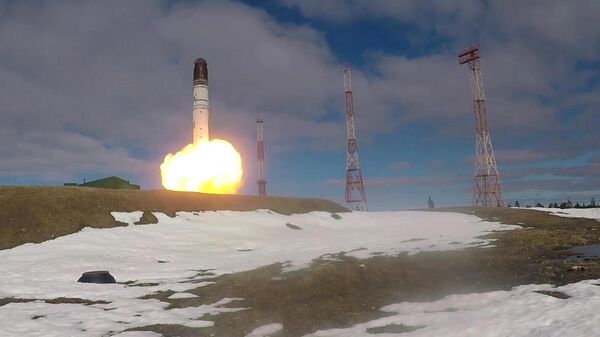 Пуск межконтинентальной баллистической ракеты стационарного базирования Сармат с космодрома Плесецк - Sputnik Абхазия
