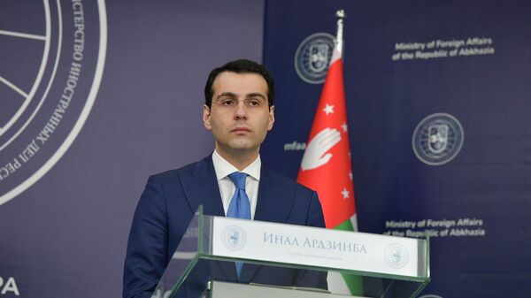 Ардзинба: за независимость Абхазии мы будем стоять насмерть - Sputnik Абхазия