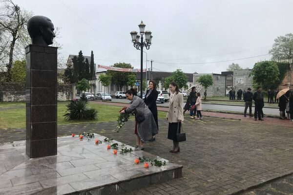 В Гудауте почтили память абхазского политического деятеля Нестора Лакоба - Sputnik Абхазия