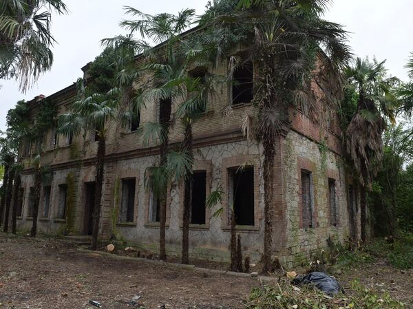 Здание картинной галереи Абхазии  - Sputnik Абхазия