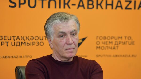 Гоов о врачебной миссии в Донбасс: поеду еще - Sputnik Абхазия