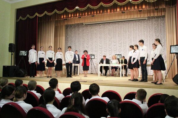 Сухумские школьники приняли участие в викторине имени Владислава Ардзинба - Sputnik Абхазия