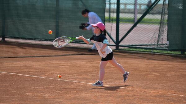 Теннисный турнир ко Дню защиты детей в Сухуме  - Sputnik Абхазия