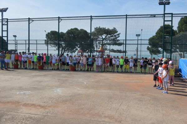 День защиты детей начался с турнира по большому теннису. - Sputnik Абхазия