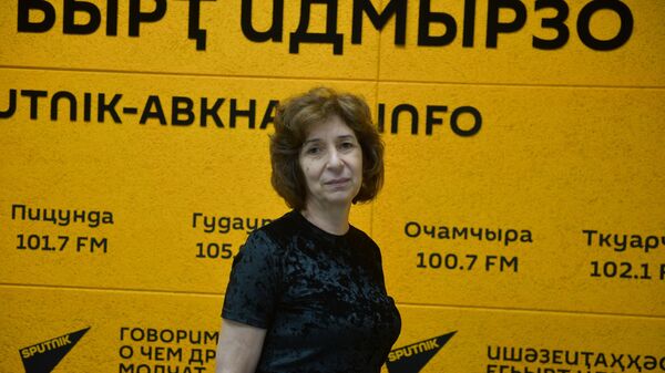 Аршба рассказала о приеме документов в первые классы сухумских школ - Sputnik Абхазия