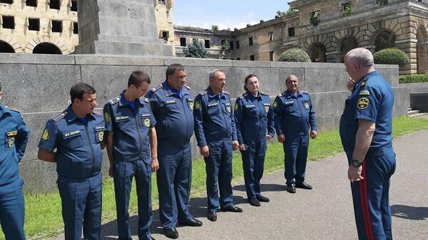 Сотрудники МЧС Абхазии отправились в ЛНР с гуманитарной миссией - Sputnik Абхазия