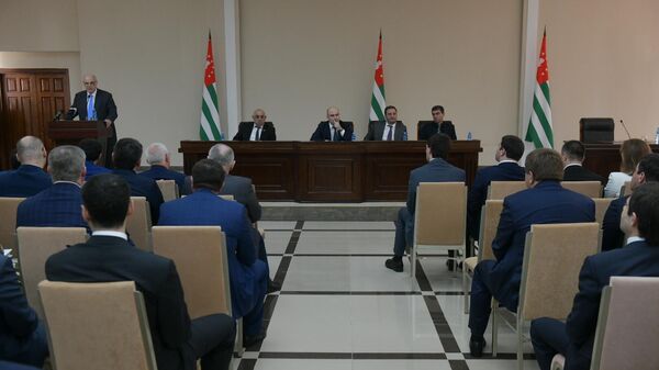Обращение Президента Республики Абхазия к парламенту  - Sputnik Абхазия