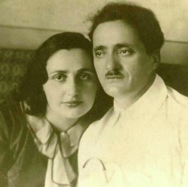 Нестор Лакоба иԥшәмаԥхәыс Сариа Лакобеи иареи. Нестор Лакоба иԥшәмаԥхәыс Сариа Лакобеи иареи. - Sputnik Аҧсны