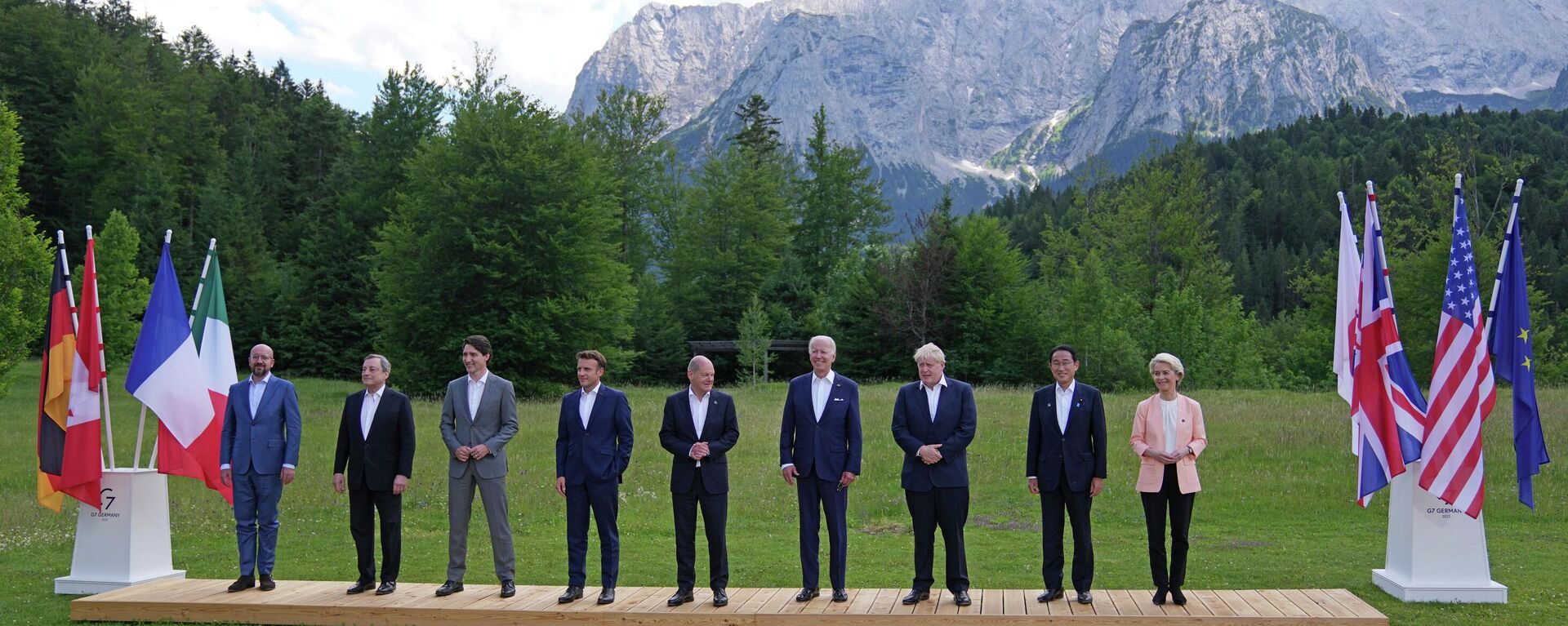 Лидеры Большой семерки на саммите в Германии  - Sputnik Абхазия, 1920, 28.06.2022
