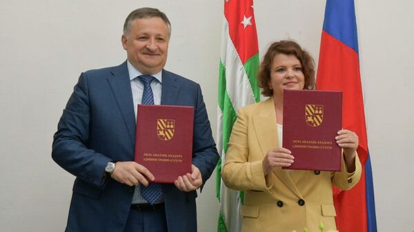 Сухум и Брянск подписали договор о сотрудничестве и дружбе - Sputnik Абхазия