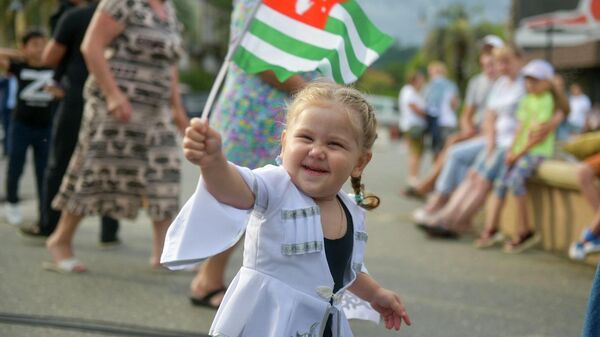 Символ с историей: День флага в Абхазии - Sputnik Абхазия