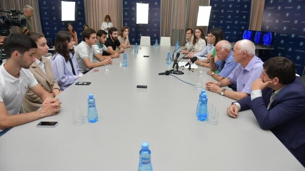 Встреча молодежи с Советом старейшине  - Sputnik Абхазия