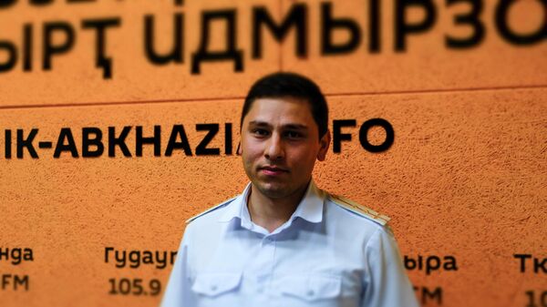Гражданин и начальник: Когония о регистрации оружия в Абхазии  - Sputnik Абхазия