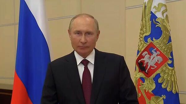 Владимир Путин поздравил с Днем флага - Sputnik Абхазия