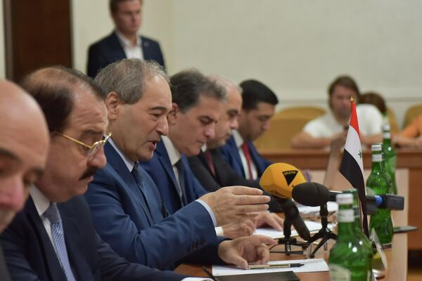 Президент Абхазии встретился с министром иностранных дел Сирии  - Sputnik Абхазия
