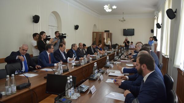 Встреча в парламенте с Главой  МИД Сирии  - Sputnik Аҧсны
