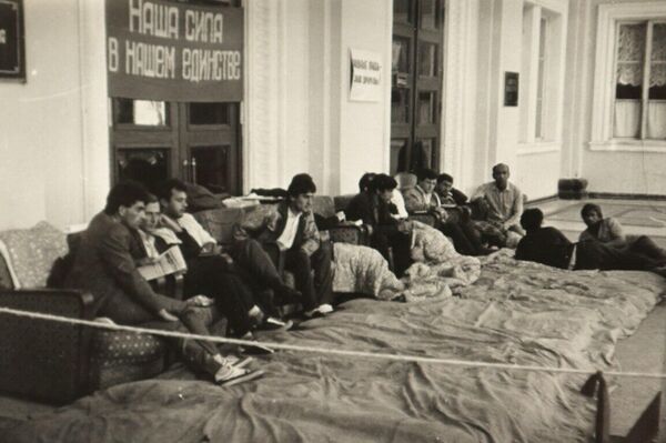 Забастовка в Ткуарчале в 1989 году. Архивное фото - Sputnik Абхазия