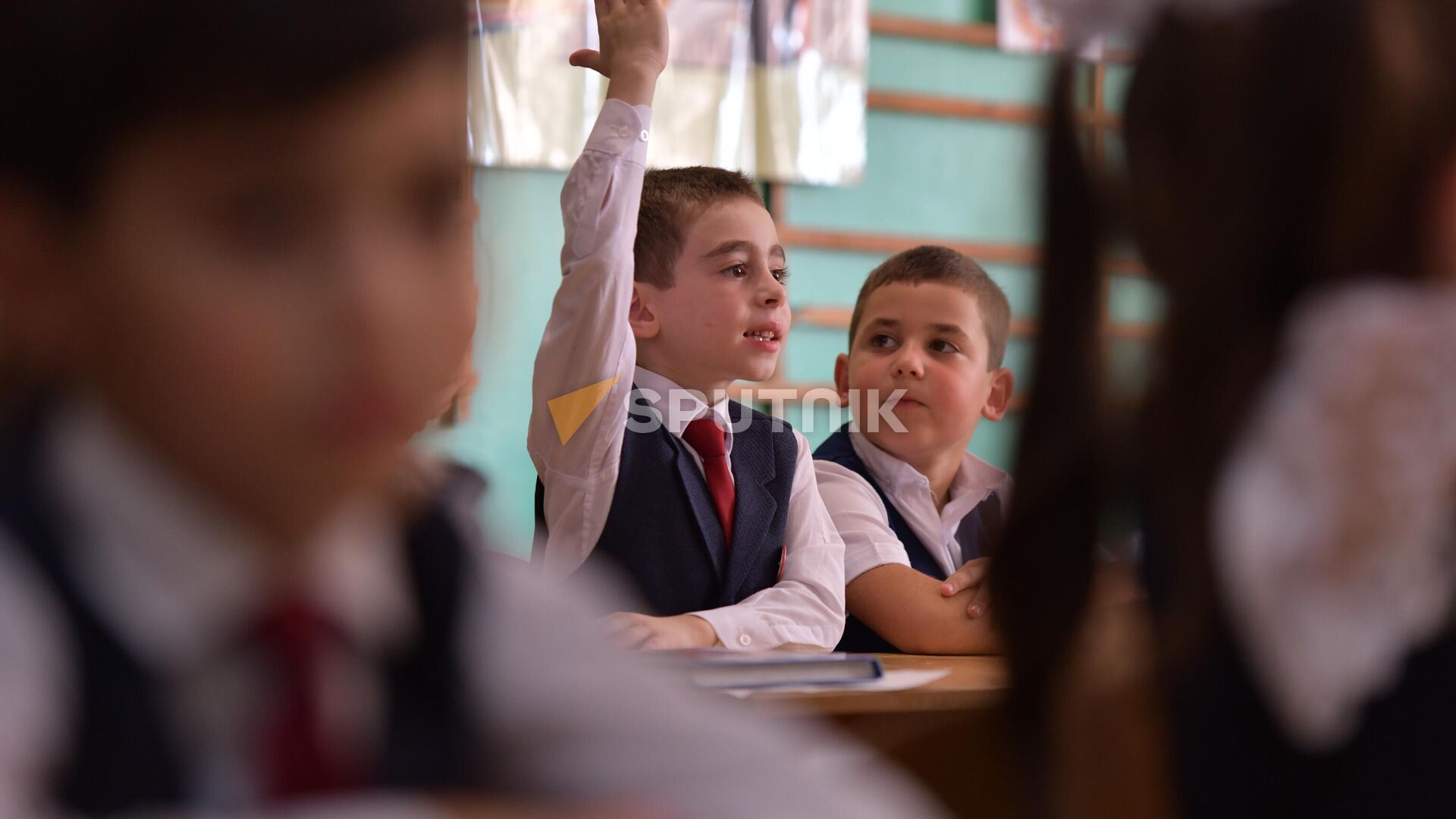 Первый звонок в школах Абхазии - Sputnik Абхазия, 1920, 02.09.2023