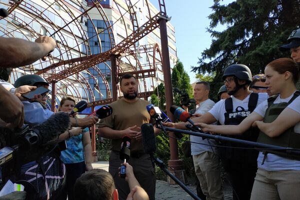 Один день из жизни Донецка. Репортаж под грохот прилетов - Sputnik Абхазия