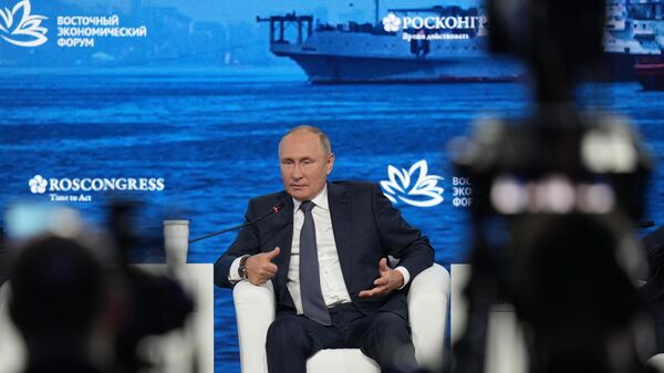 Президент РФ В. Путин принял участие в VII Восточном экономическом форуме - Sputnik Аҧсны