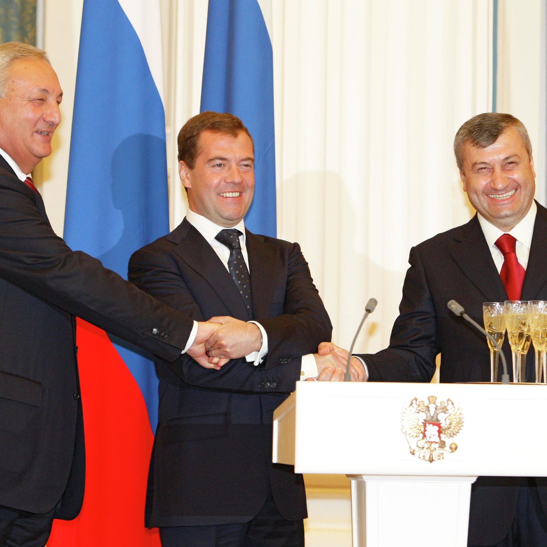 Карта войны в южной осетии 1992. Геополитическое положение южной осетии. Грузия абхазия южная осетия конфликт карта. Грузино-абхазский конфликт 1992 карта. Договор россии и южной осетии.