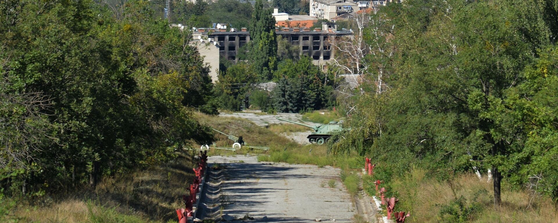 Город Изюм после обстрелов ВСУ - Sputnik Абхазия, 1920, 10.09.2022
