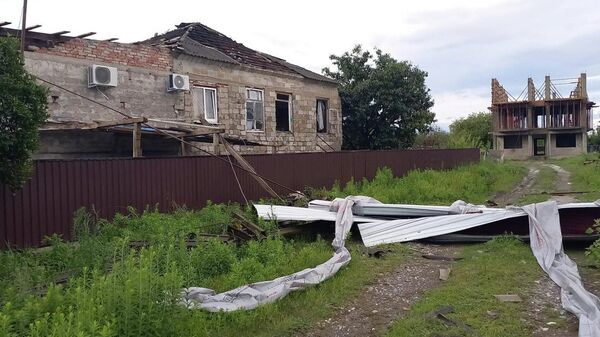 Смерч снес крыши домов в Сухумском районе  - Sputnik Аҧсны