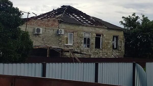 Смерч снес крыши домов в Сухумском районе  - Sputnik Абхазия