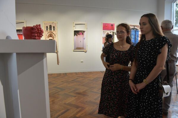Выставка художников из Кабардино-Балкарии под названием Интеграция - Sputnik Абхазия