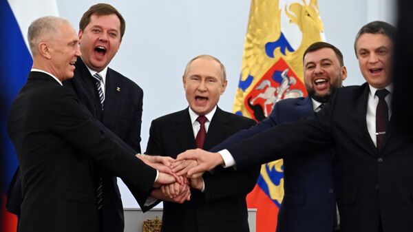 Церемония подписания договоров о вхождении в РФ ДНР, ЛНР, Запорожской и Херсонской областей состоялась в Кремле - Sputnik Абхазия