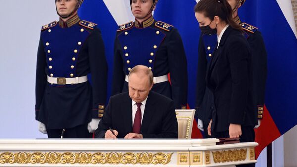 Церемония подписания договоров о вхождении в РФ ДНР, ЛНР, Запорожской и Херсонской областей состоялась в Кремле - Sputnik Абхазия