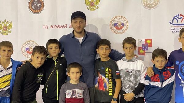Абхазские спортсмены успешно выступили во Всероссийских соревнованиях по вольной борьбе на призы Рубена Татуляна - Sputnik Абхазия